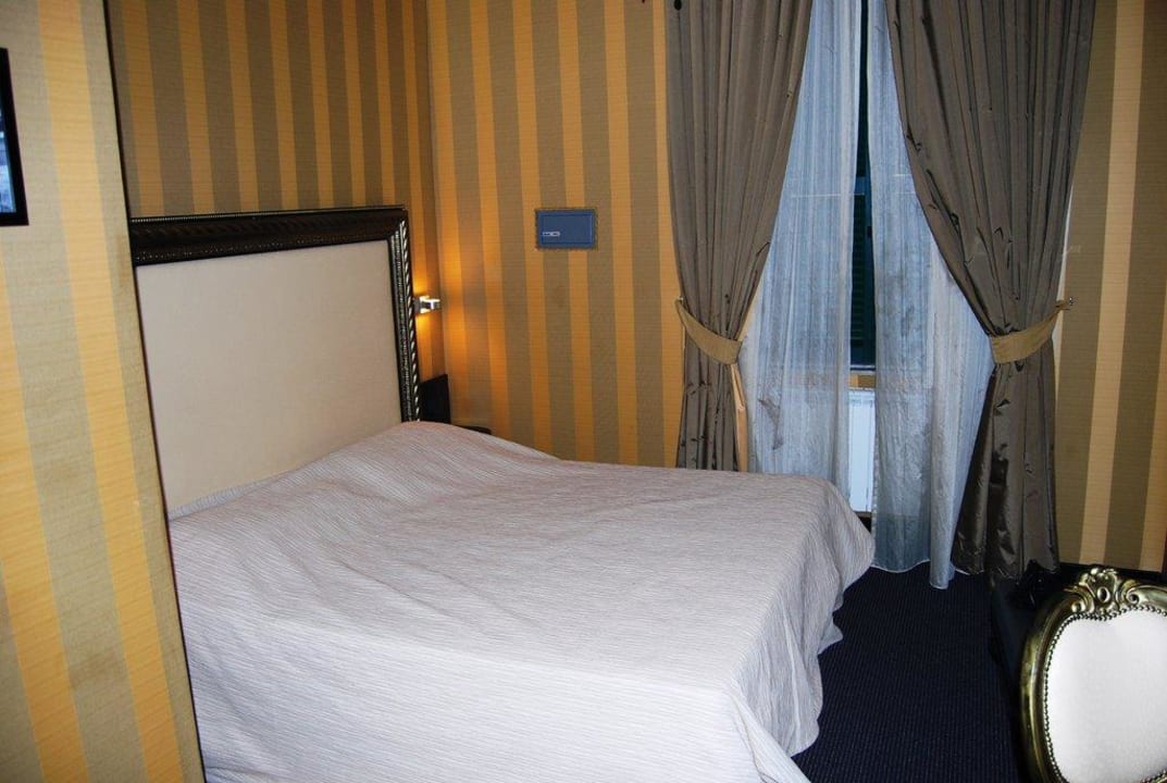 Doppelbett Hotel Roman Holidays