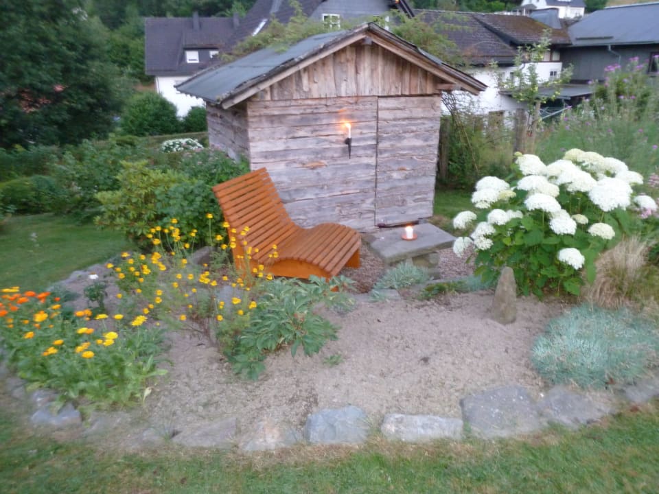 Gartenanlage Ferienwohnung am Fledermaustunnel