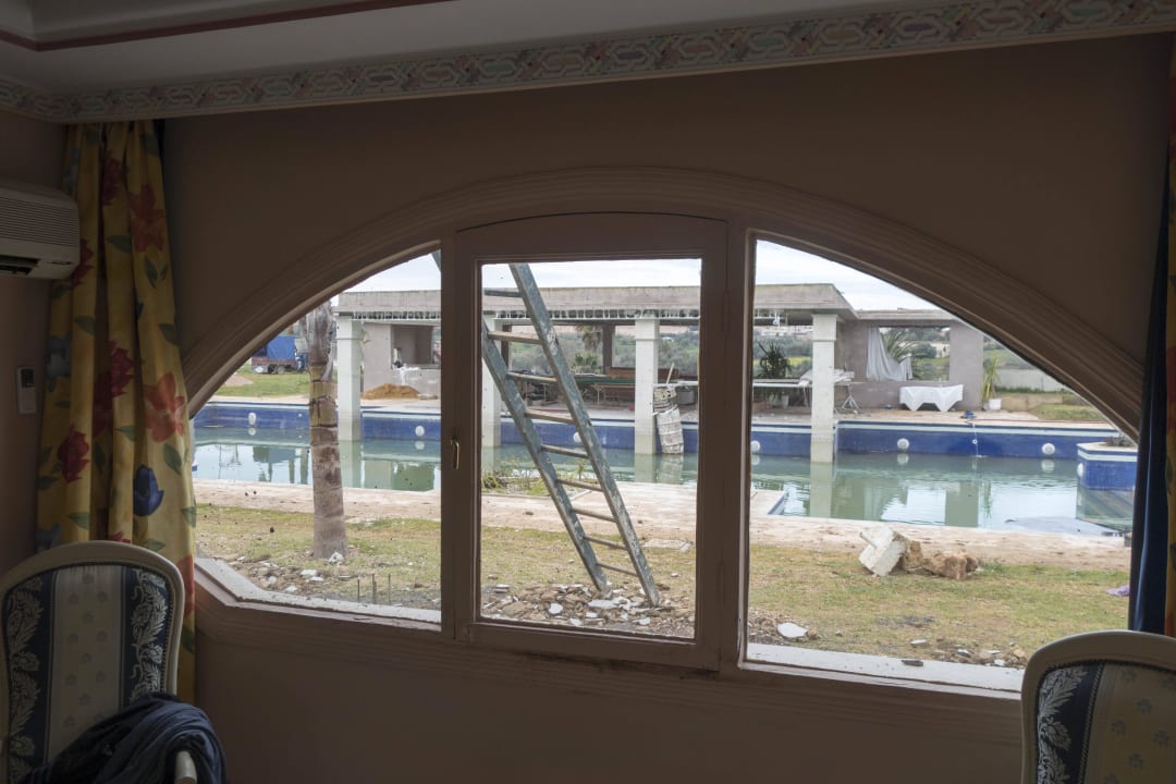 Blick auf den Pool Zaki Suites Hotel & Spa