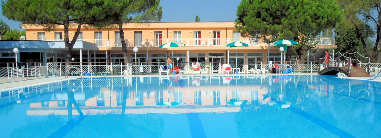Außenansicht Club Village & Hotel Spiaggia Romea