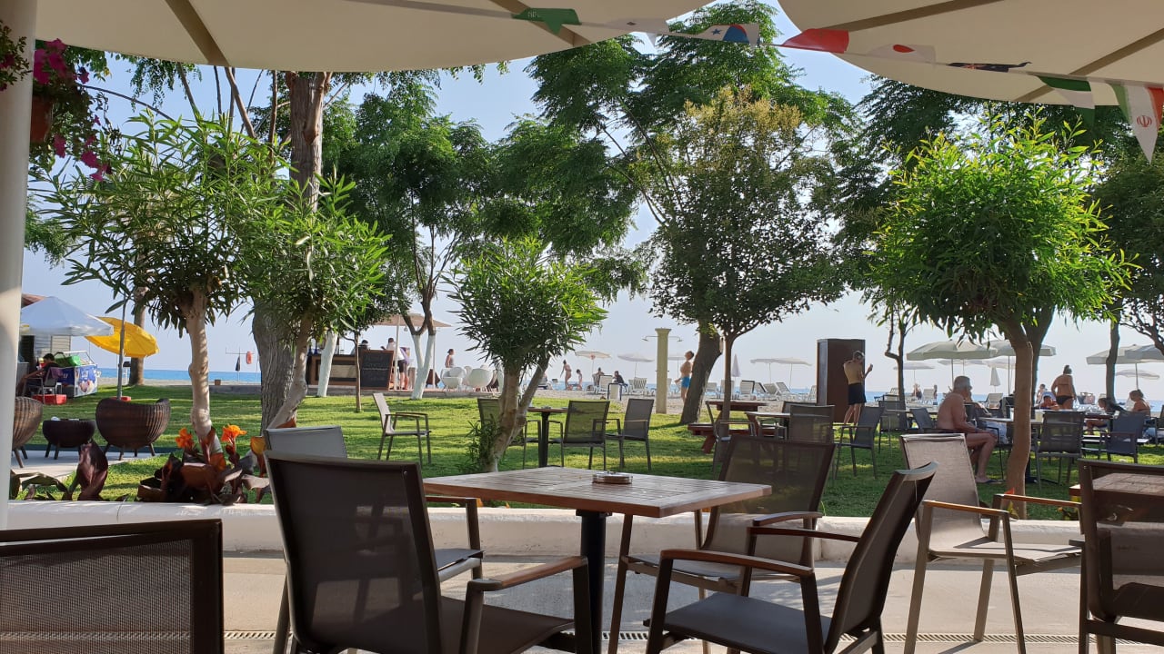 Blick von der Poolbar Richtung Meer. Wunderschön! Labranda Alantur Resort