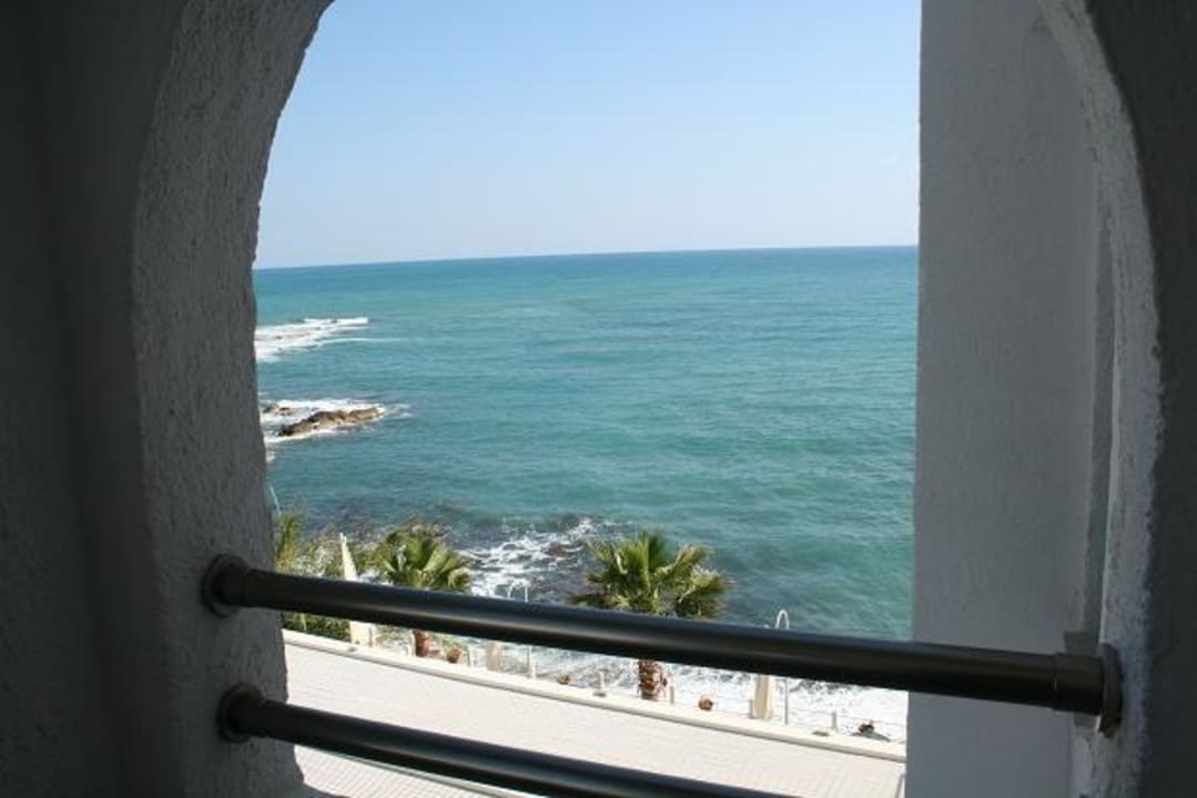 Aussicht von unserem Balkon Glaros Beach Hotel