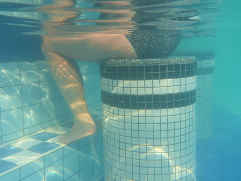 An der Poolbar Chada Thai Village Resort