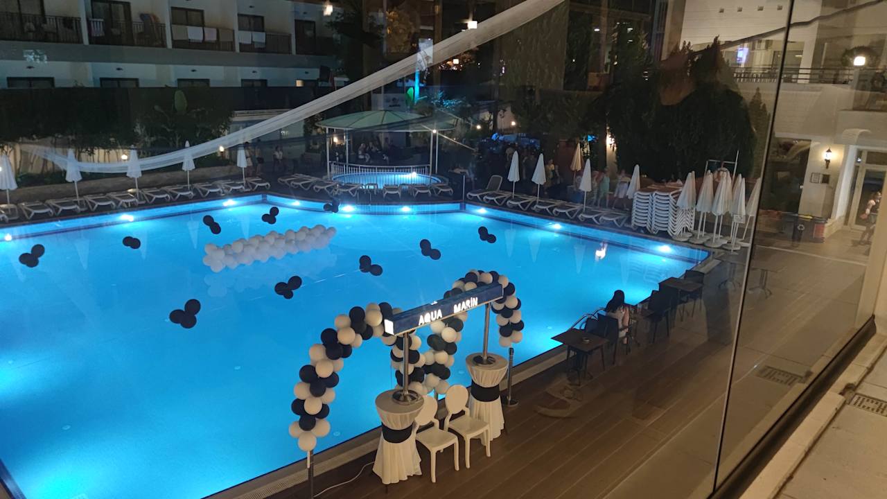 Pool Side Aquamarin Resort & Spa