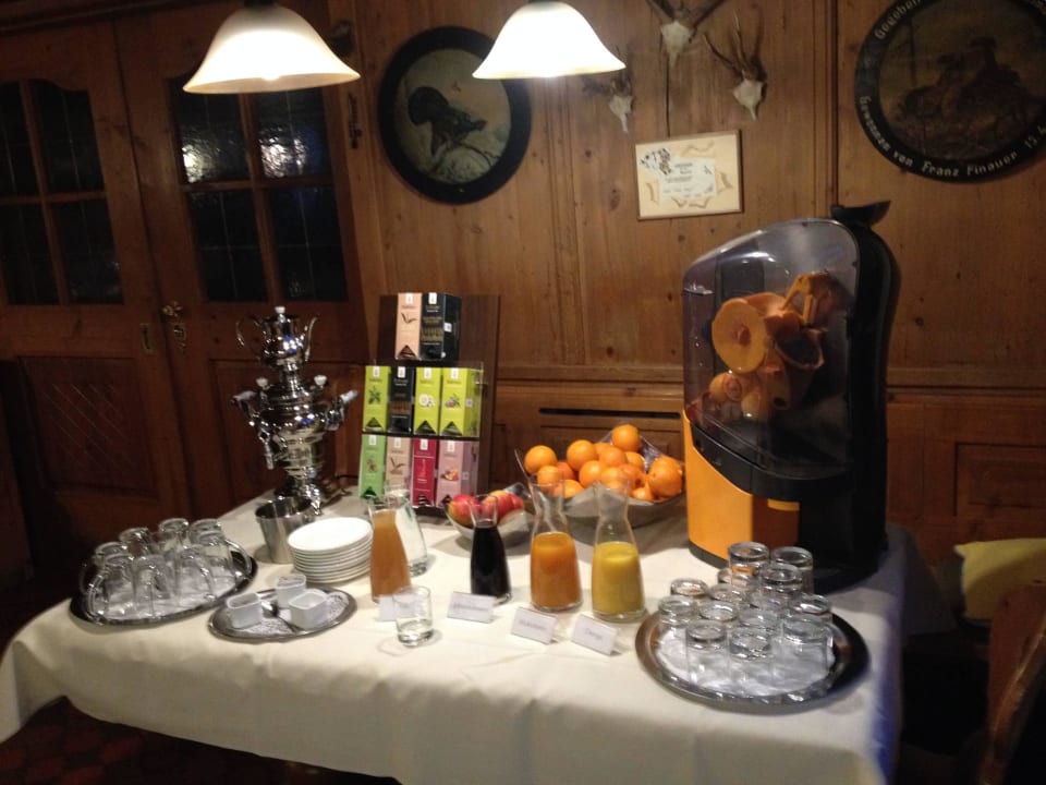 Saftbüffet mit Orangenpresse Hotel Neuwirt