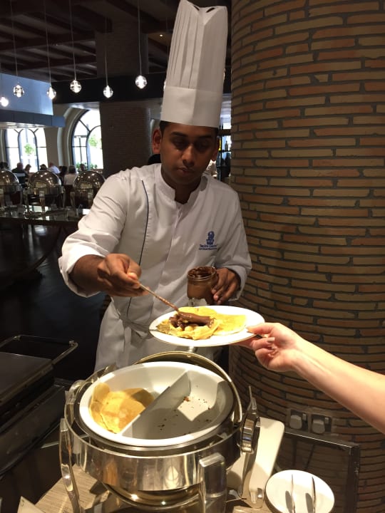 Frühstück The Ritz-Carlton Abu Dhabi Grand Canal