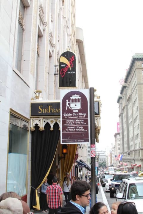 Haltestelle der Cablecars direkt am Hotel Beacon Grand, A Union Square Hotel