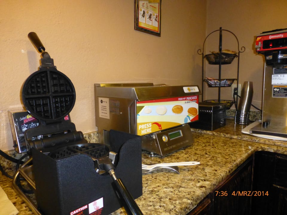 Büffet Quality Inn & Suites