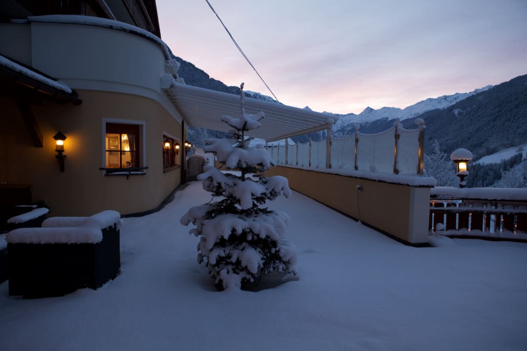 Außenansicht BergSpa & Hotel Zamangspitze
