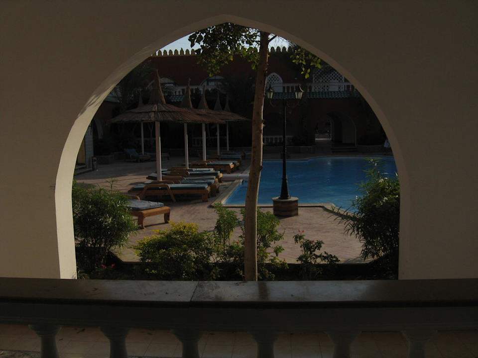 Вид с балкона Pickalbatros Alf Leila Wa Leila Resort - Neverland Hurghada