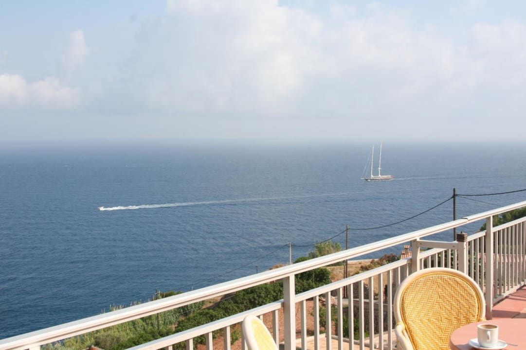 Terrasse mit Ausblick Hotel Sa Coma de Banyalbufar