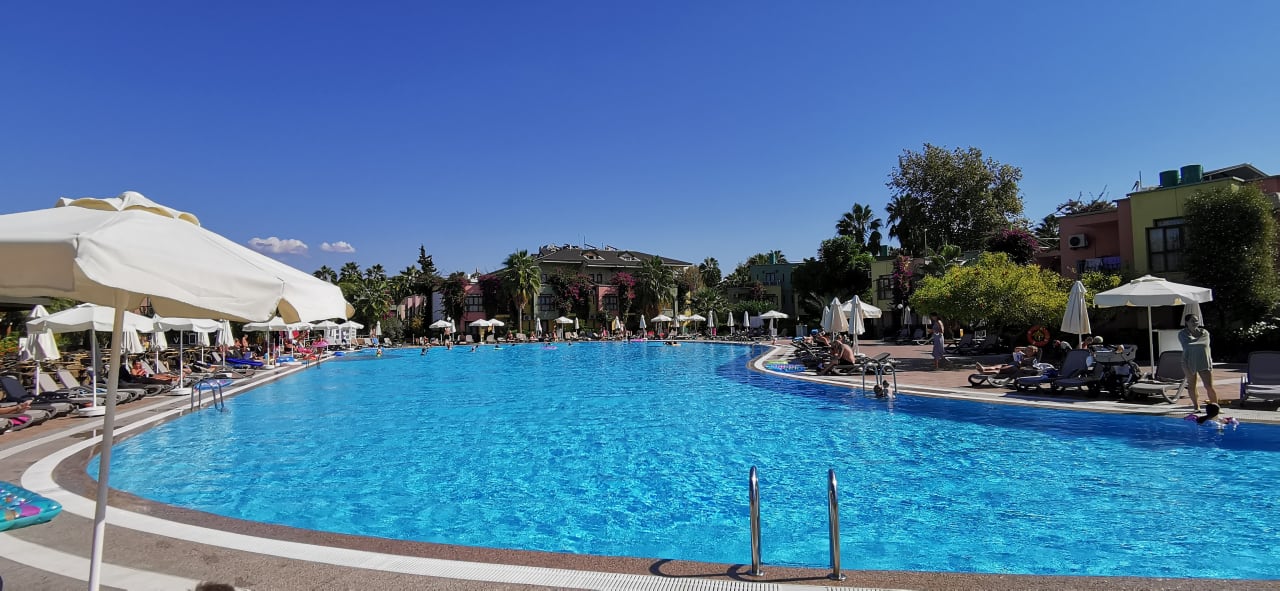 Pool VONRESORT Golden Beach