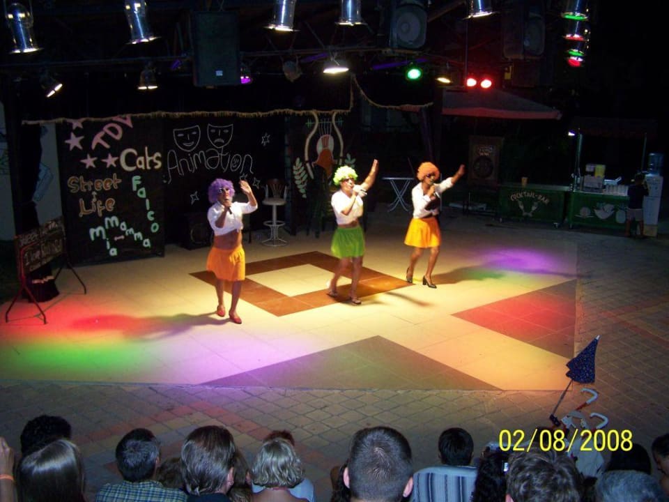 Animation am Abend Hotel Orfeus Park