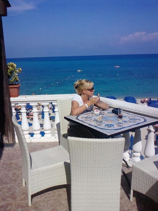 Strandbar mit Blick aufs Meer Aldiana Club Rocca Nettuno Calabria