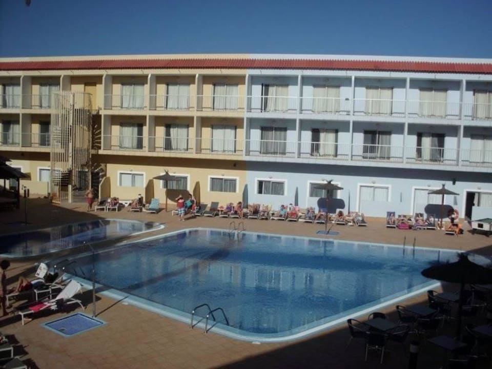 Pool und vorderer Komplex Surfing Colors