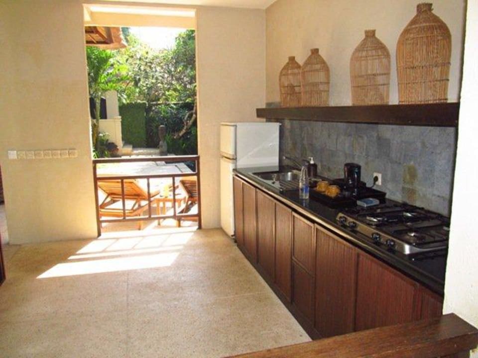 Die Küche in der Villa Kemong Kayumanis Sanur Private Villa & Spa