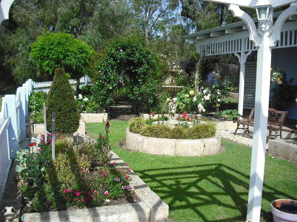 Vorgarten B&B Newberry Manor