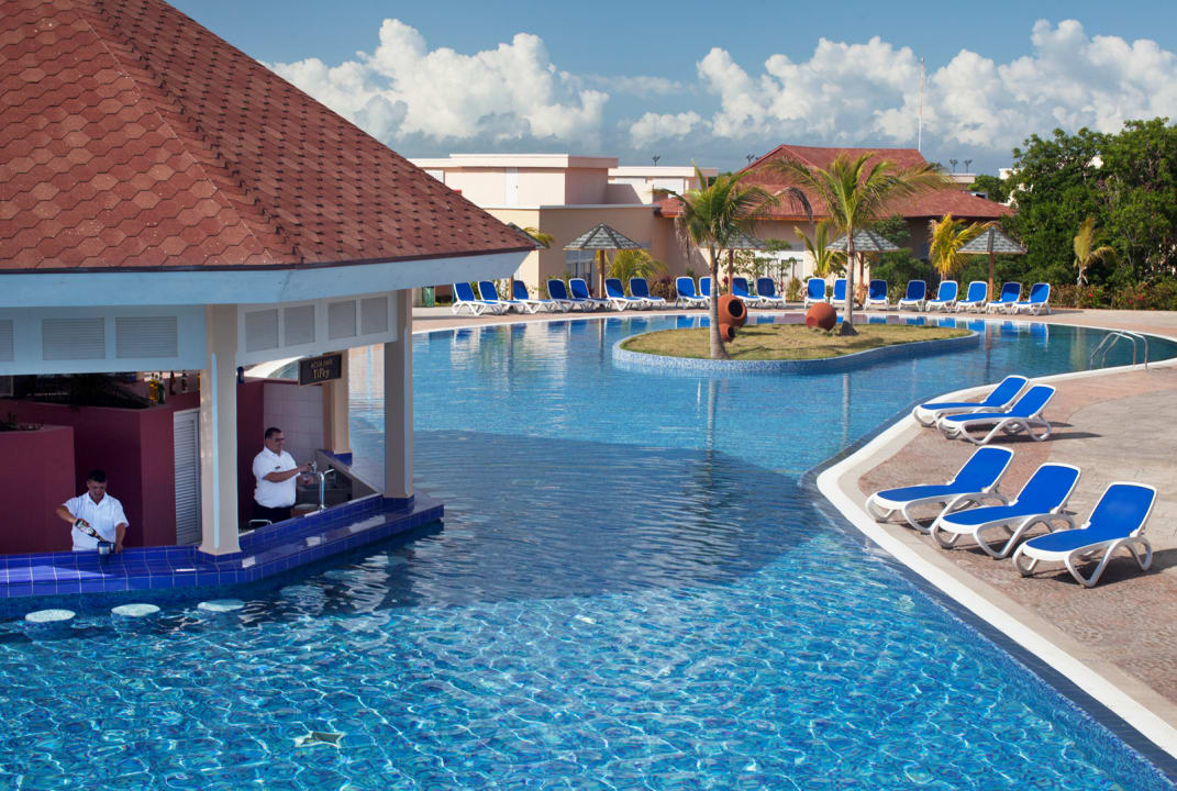 Pool Memories Flamenco Beach Resort