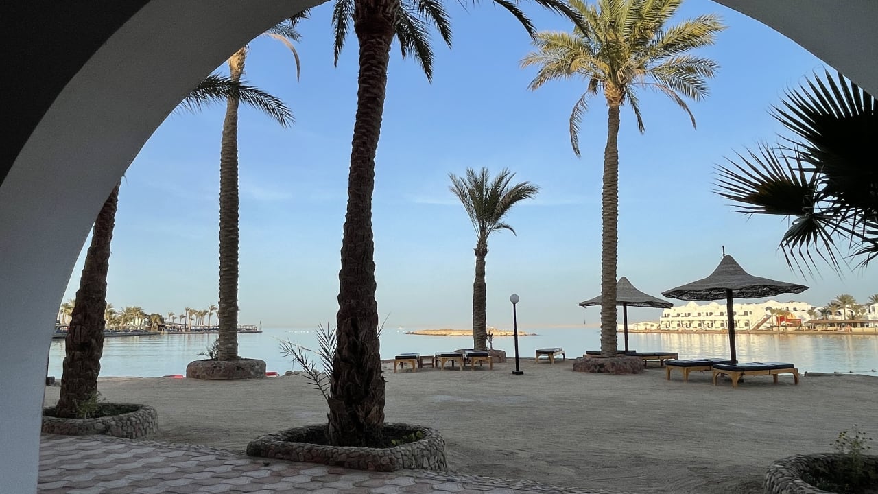 Strand Arabia Azur Resort