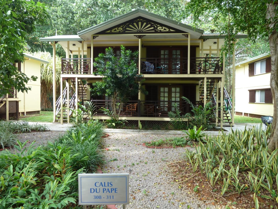 3. Chalet vom Strand aus Berjaya Beau Vallon Bay Resort & Casino