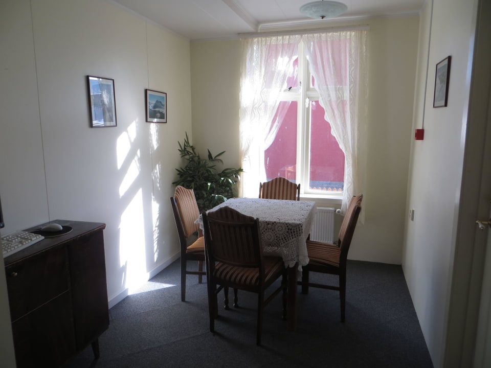 Jedno z pomieszczeń do wspólnego użytku Gamla Guesthouse