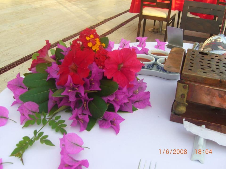 Eine Tischdekoration von Männerhand gezaubert. Side Star Elegance