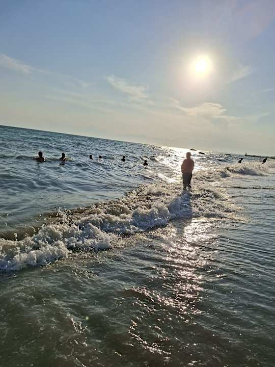 Strand Belconti Resort Hotel