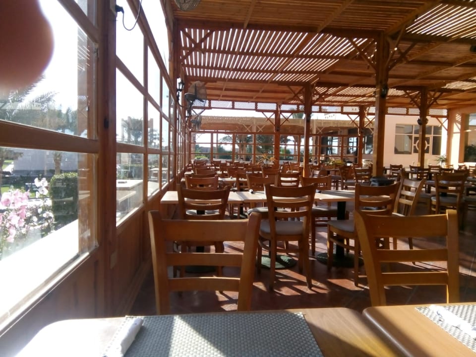 Gastro Three Corners Sea Beach Resort