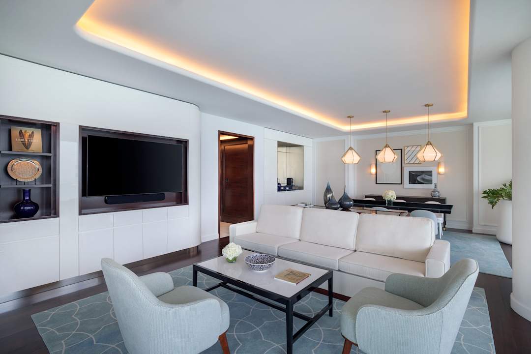Zimmer Waldorf Astoria Doha Lusail