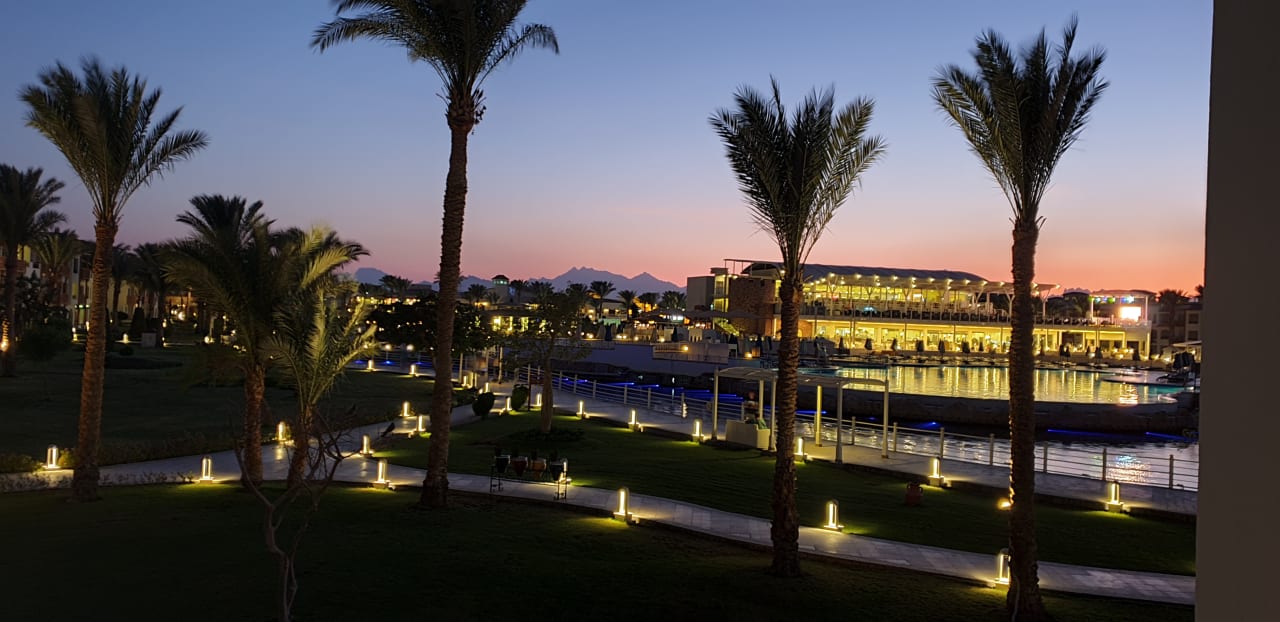 Gartenanlage Pickalbatros Dana Beach Resort - Hurghada