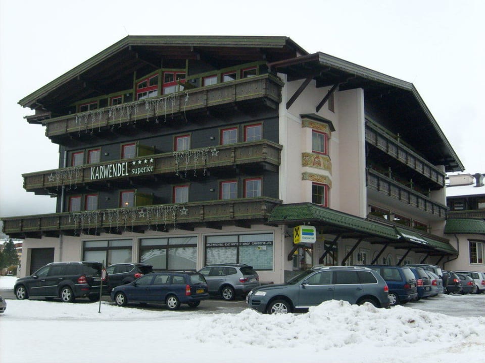 Blick auf das Hotel Karwendel Das Karwendel - Ihr Wellness Zuhause am Achensee