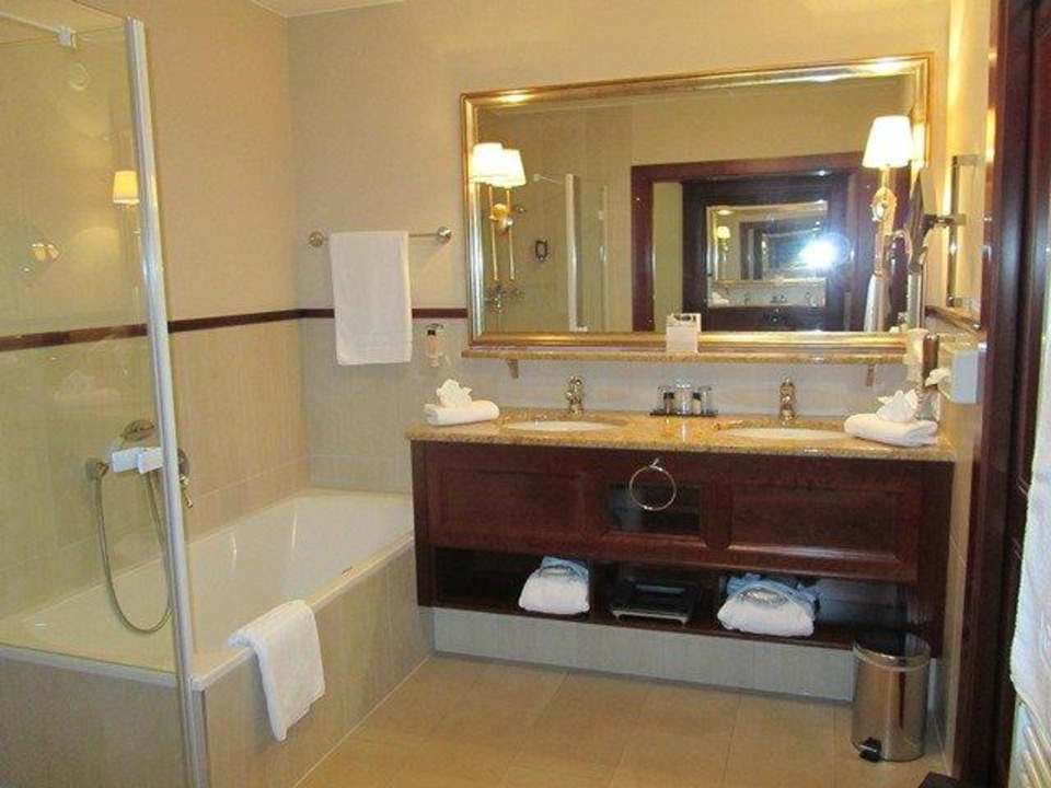 Blick ins Bad Grandhotel Lienz