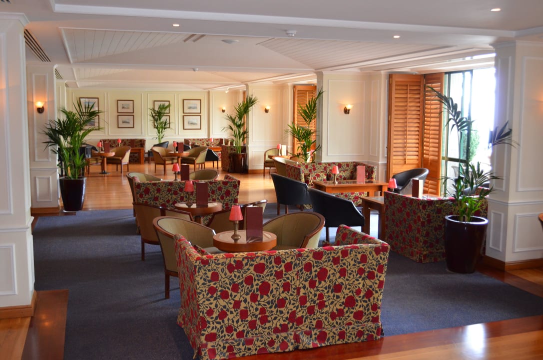 Lounge auf Restaurantebene Hotel The Cliff Bay (PortoBay)