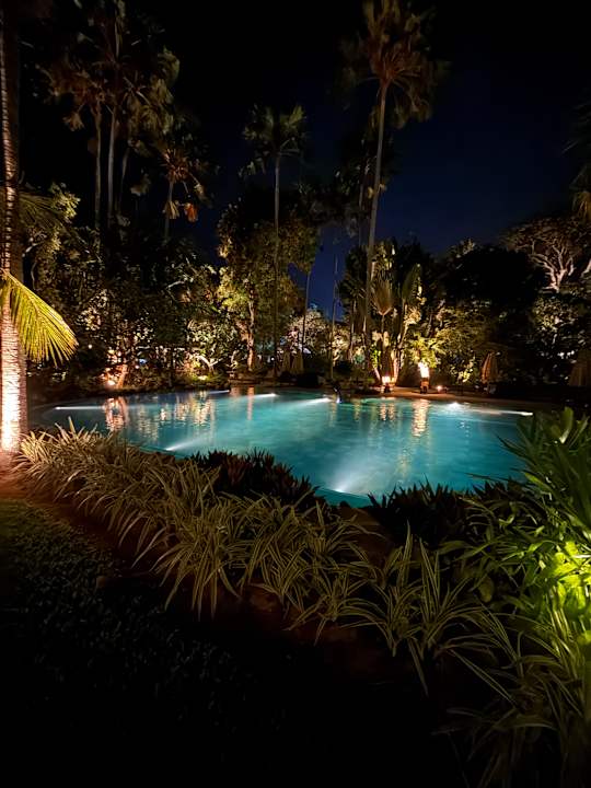 Pool Segara Village Hotel