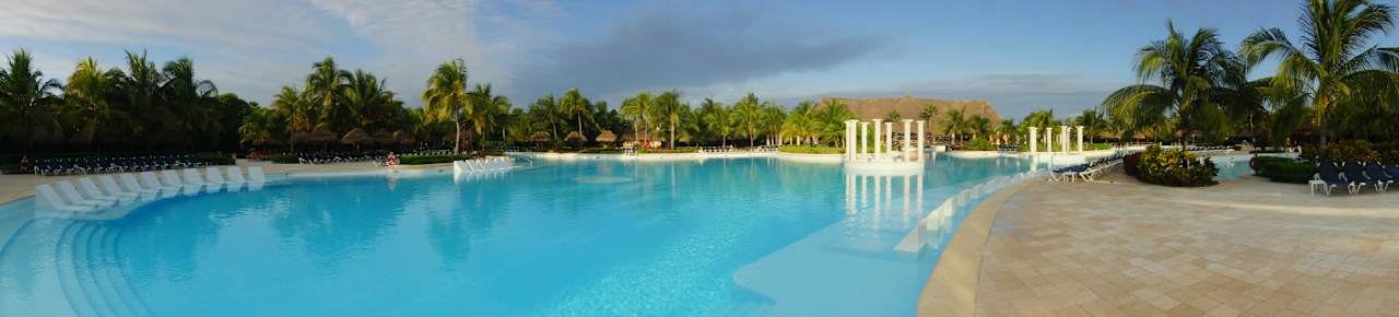 Großzügiger Pool Grand Palladium Kantenah Resort & Spa