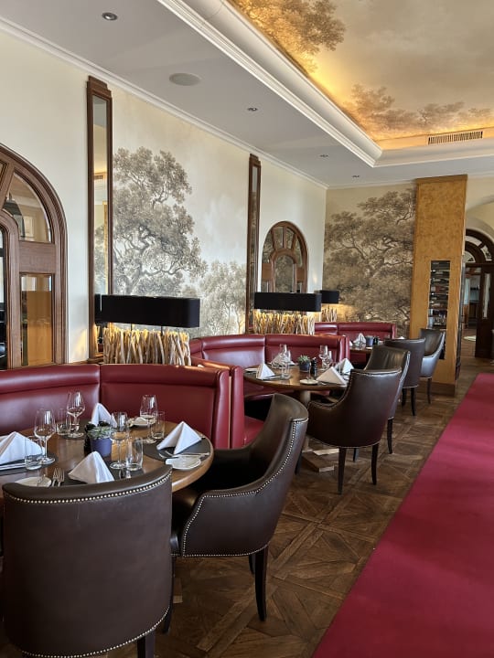 Gastro Falkenstein Grand, Autograph Collection