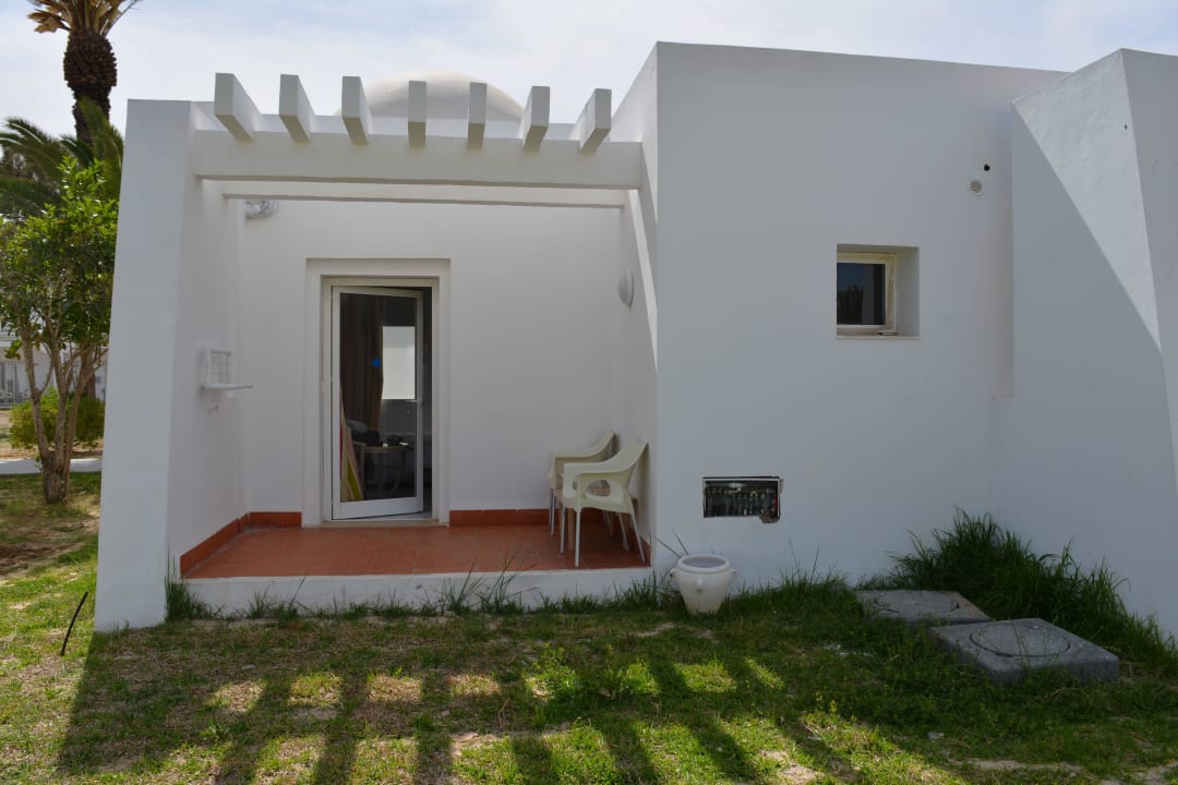 Rückseite vom Bungalow mit Terrasse One Resort Aqua Park & Spa