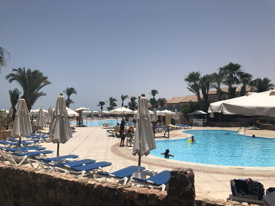 Pool Mövenpick Resort & Spa El Gouna