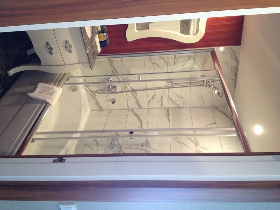 Badewanne Vikingen Infinity Resort & Spa