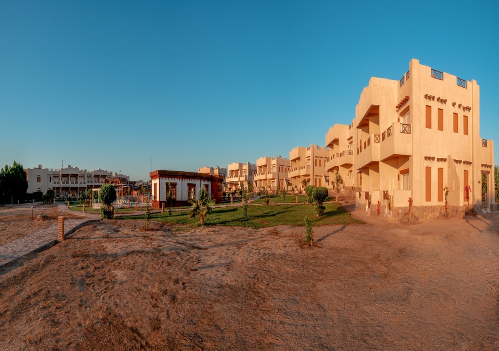 Strand Laguna Beach Marsa Resort