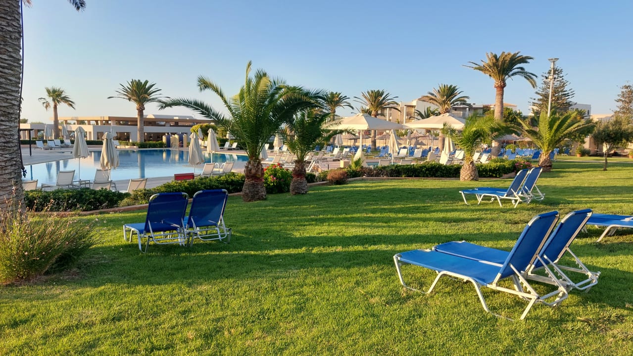 Pool Anissa Beach & Village