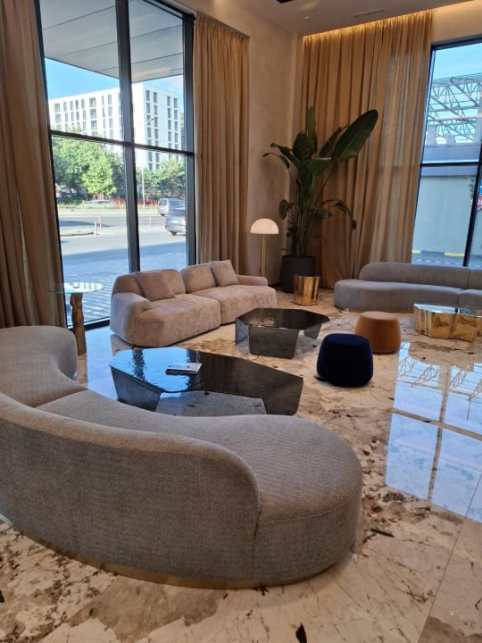 Lobby Mercure Tirana