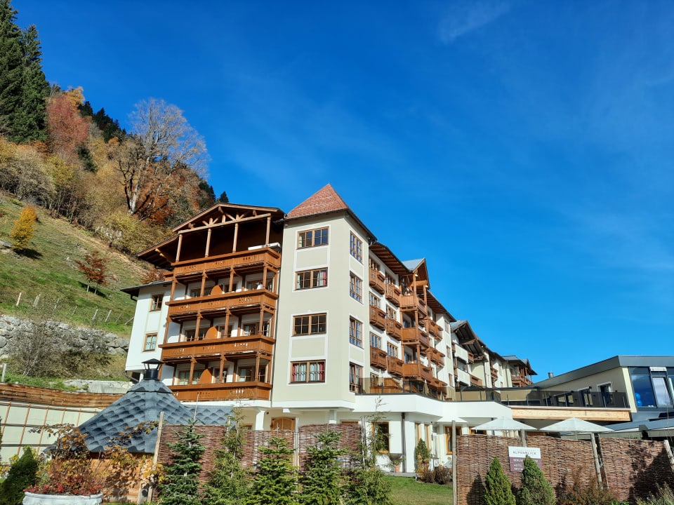 Außenansicht Sportresort Alpenblick
