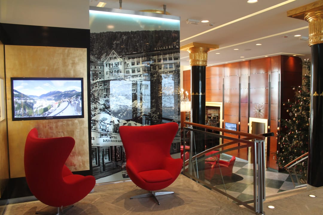 Sitzecke in der Lobby vom Mondi Bellevue MONDI Hotel Bellevue Gastein