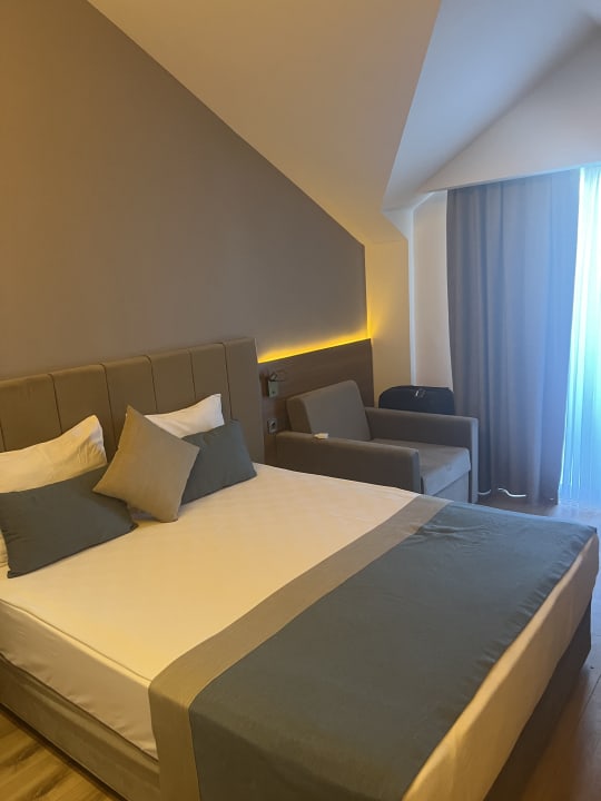 Zimmer Side Story Resort & Spa