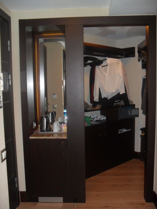 Begehbarer kleiderschrank Limak Lara Deluxe Hotel & Resort