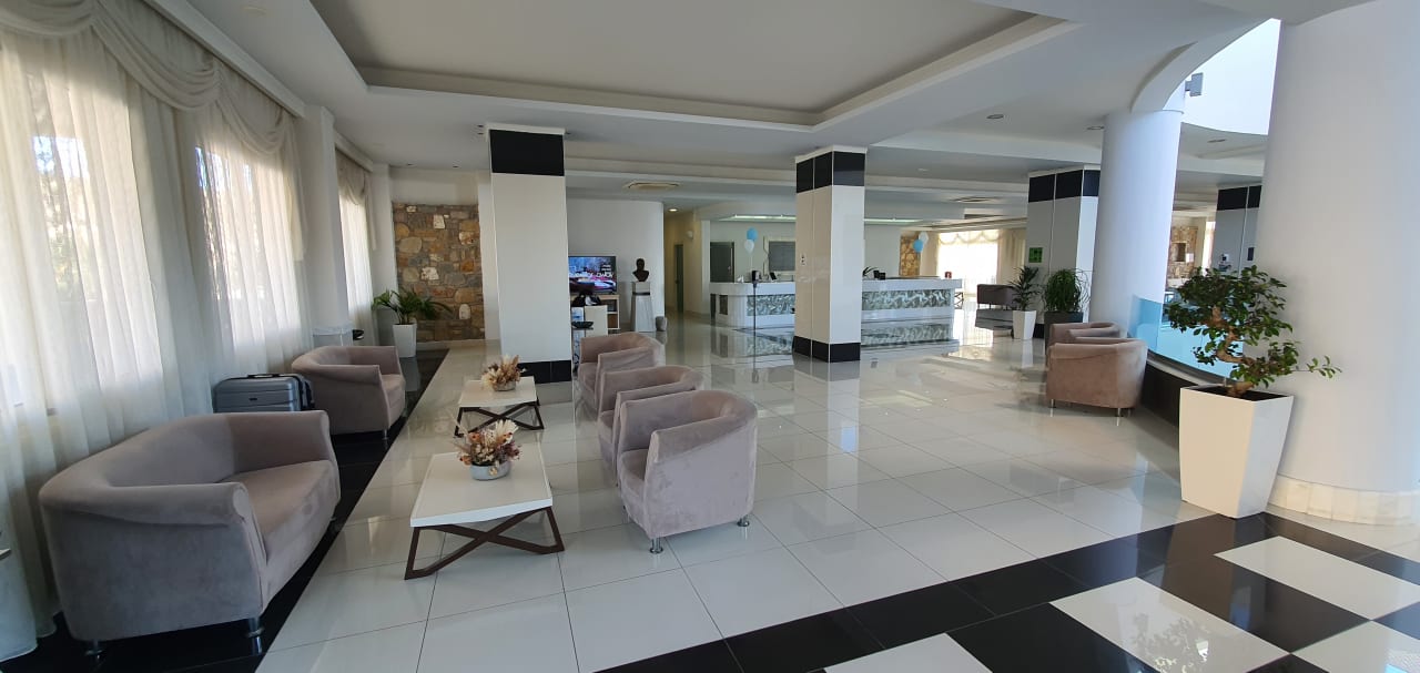 Lobby Grand Blue Beach Hotel