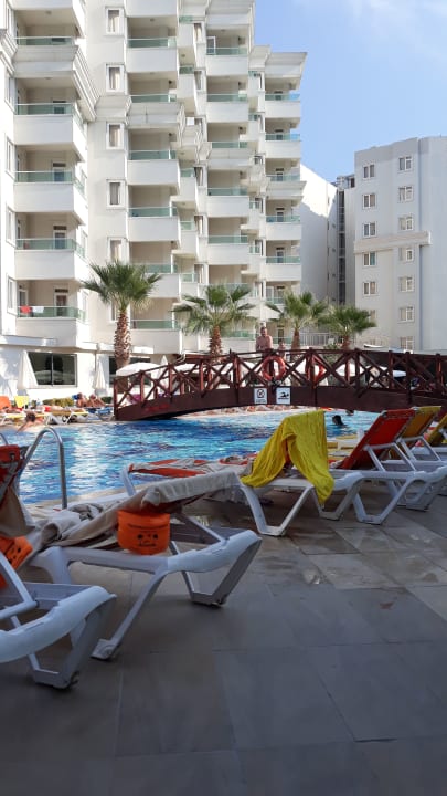 Außenansicht Wyndham Garden Lara