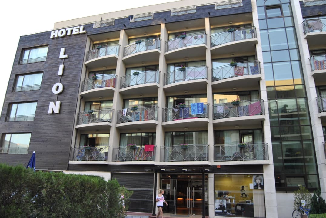 Wejście do głównego budynku Hotel Lion Sunny Beach