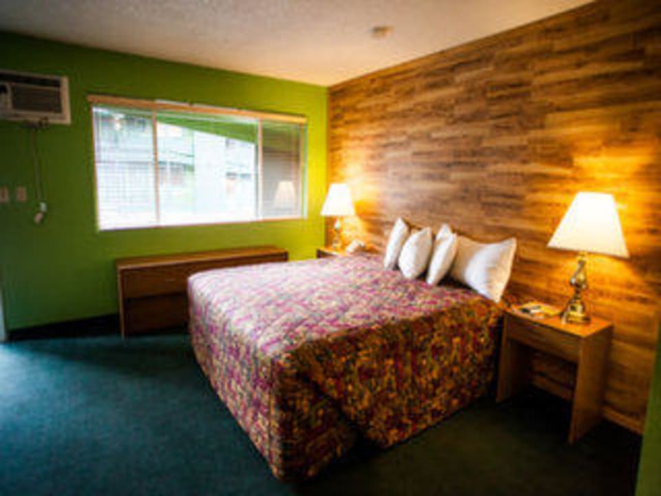 King size Room  Hotel Big Pines Mountain House